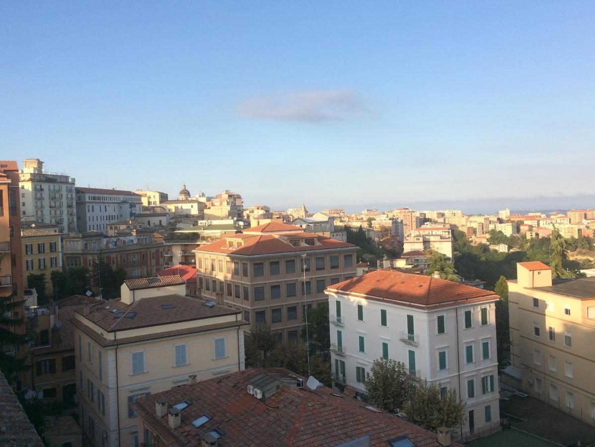 Apartmán Casa Di Bianca Attico Panoramico A Chieti Centro Exteriér fotografie